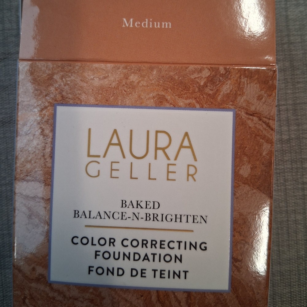 Laura Geller Medium Baked Color Correcting Foundation